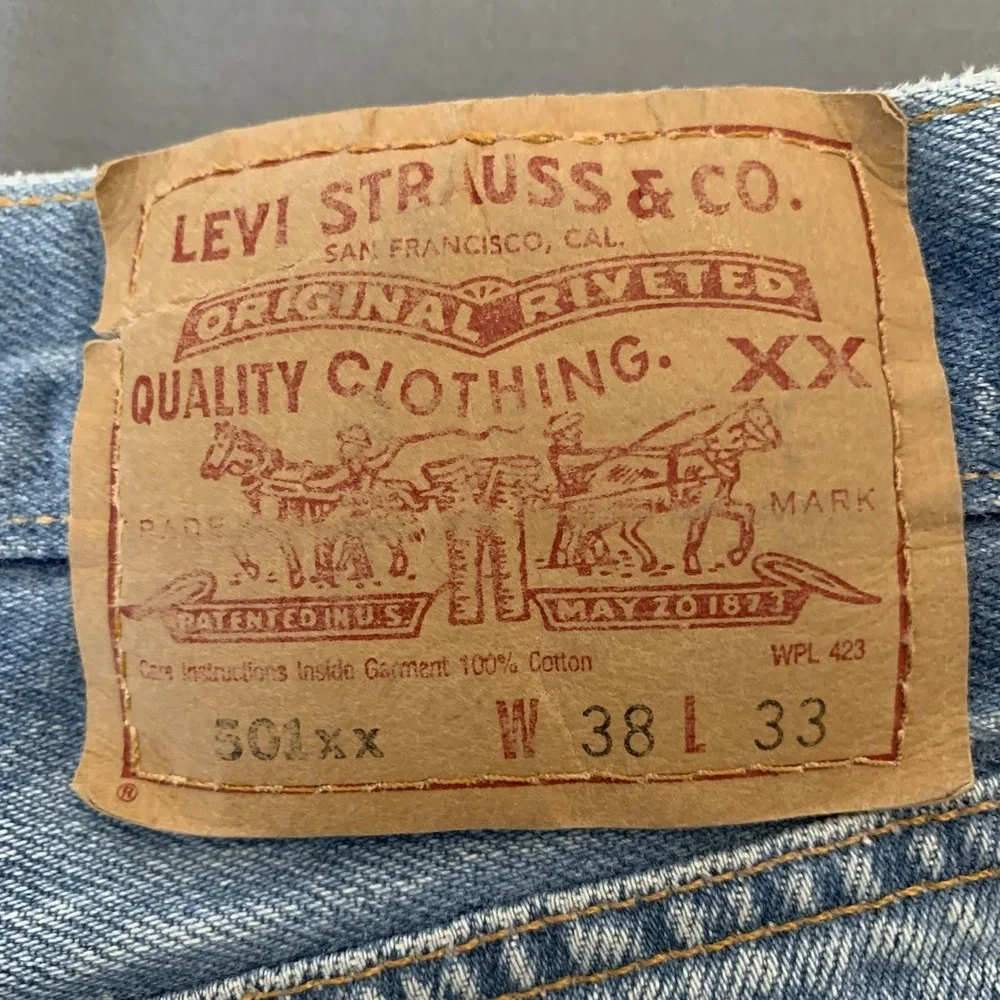 Vintage Levis 501 Jeans Mens 38x33 (34x29) Blue Light Wash Straight Leg Button